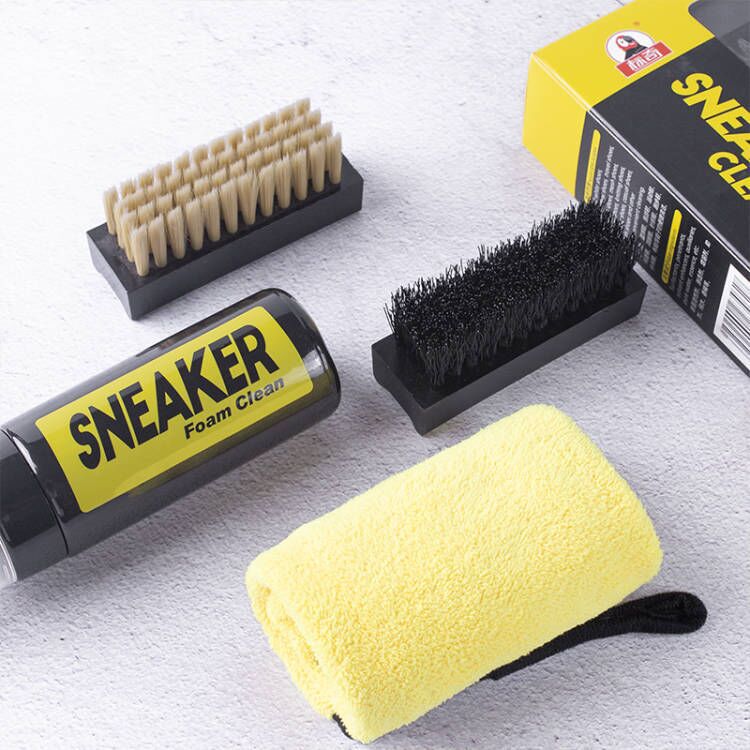 150 ml watervrije schuim sneak - White Sneaker Care Kit recensie en prijs